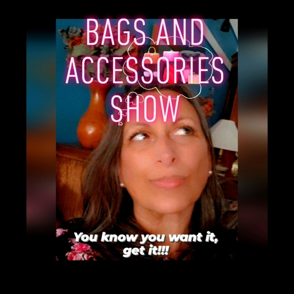 ⏰️08/7 at 4:15 pm ET🔥 LIVE FLYER DESIGNER & LUX BAGS, Clothes & Accessories‼️